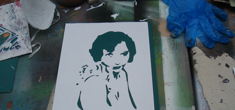 Ateliê aberto de técnicas de reprodução de imagem: serigrafia e estêncil